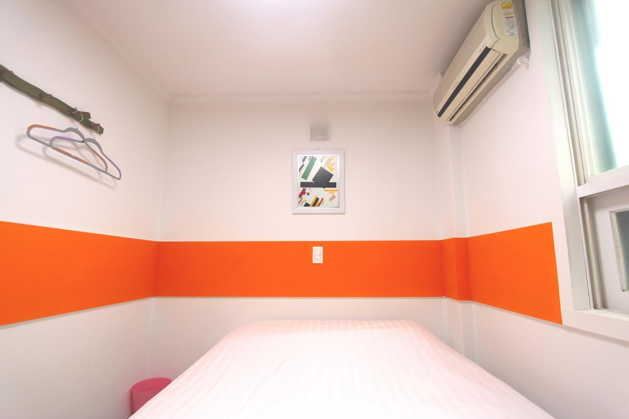 Hostel Ruman Stay Seoul Exterior photo